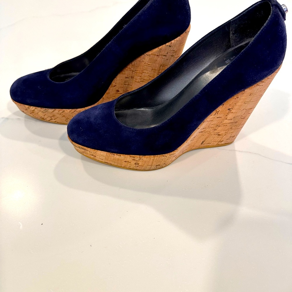 Stuart Weitzman wedge suede heels in navy … these are beautiful